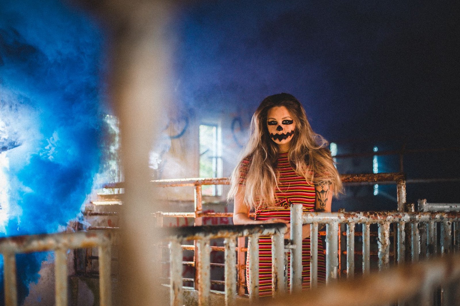 Spooky Thumbnails erstellen: was wirklich hilft — Hero-Aufnahme