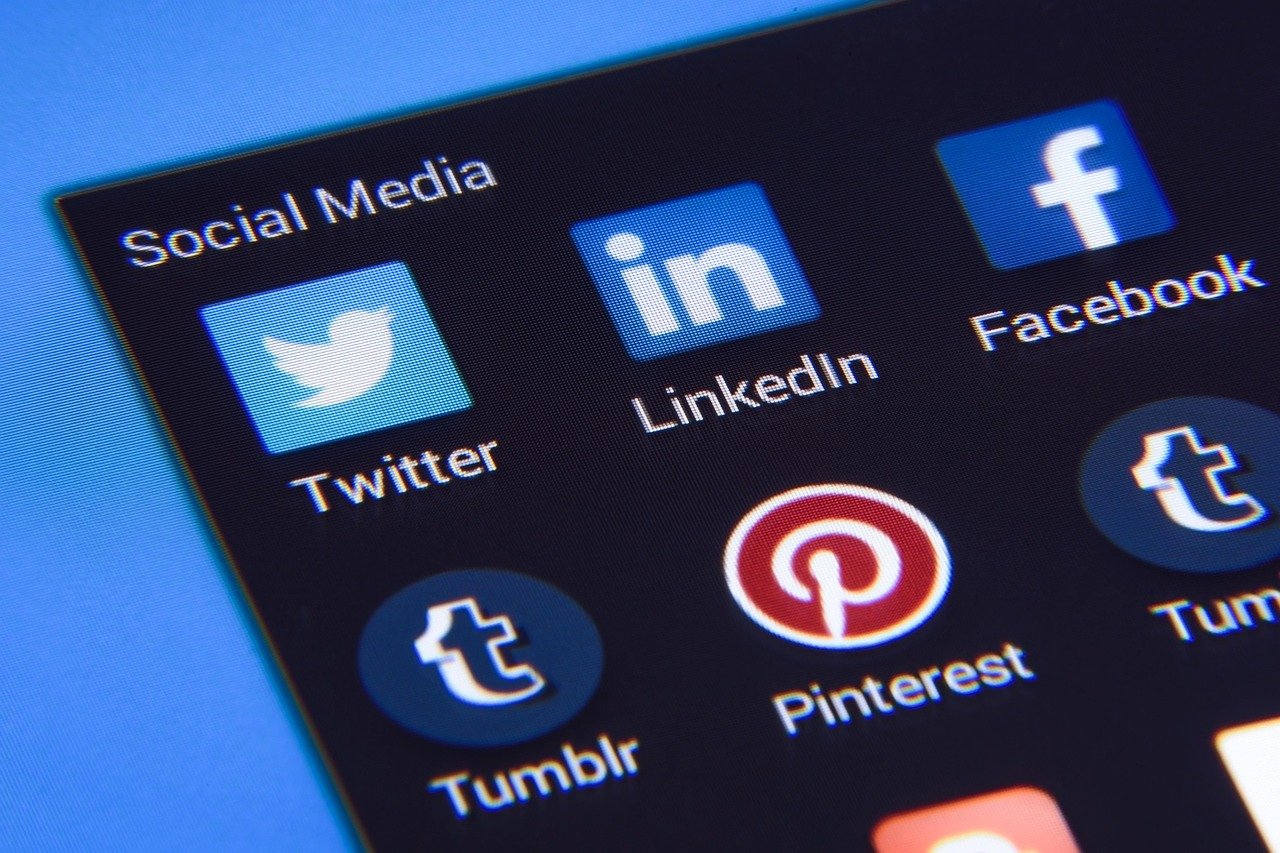 Pinterest-Marketing 2026: Der komplette Einsteiger-Guide — Hero-Aufnahme — Pinterest-Marketing 2026: komplette